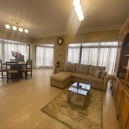 Central Luxurious Apartment With Amazing Nile View-3